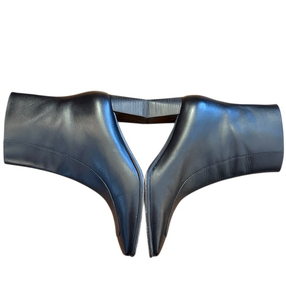 Banana Republic Black Lucca Leather Ankle Boot Italy 2.5” Heel Side Zipper 9 - Picture 9 of 16